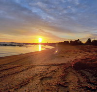 Goat Island Bungalow - Holiday Find