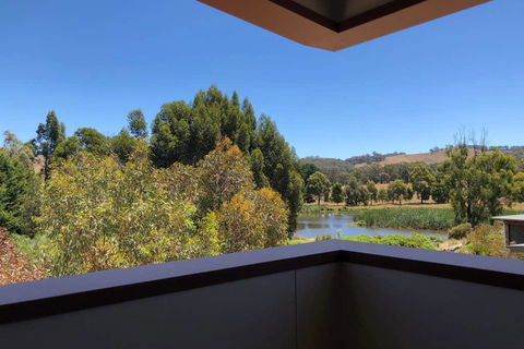 Goldie Views - Holiday Find 1