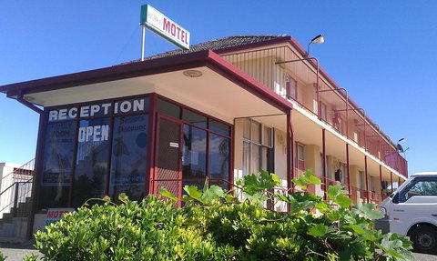 Goolgowi Highway Motel - Holiday Find 0