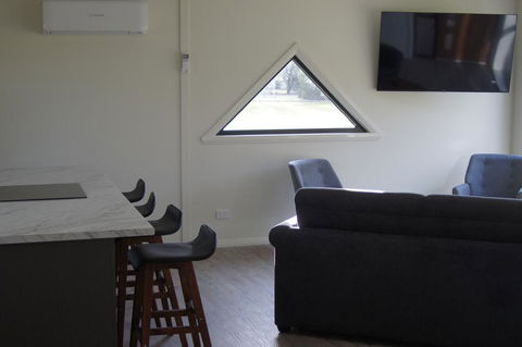 Goolwa Spa & River Retreat House - Holiday Find 1