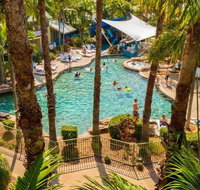 Gorgeous 4 Bed Beachside Apartment - Diamond Beach Resort - Holiday Find