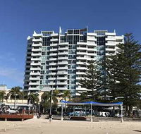 Grand Hotel Apartments Gold Coast by owner - Holiday Find
