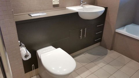 Grand Hotel Ocean View Apartment Labrador - Holiday Find 1