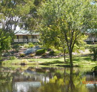 Granite Gardens Cottages  Lake Retreat - Holiday Find