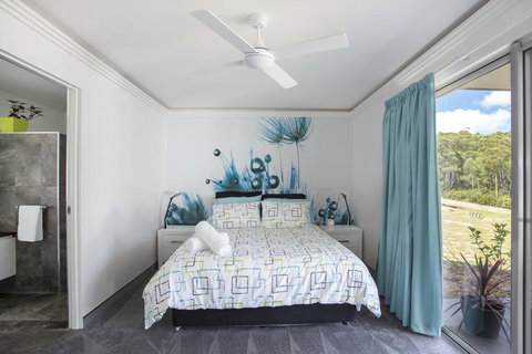 Greenwood Park Estate - Holiday Find 0