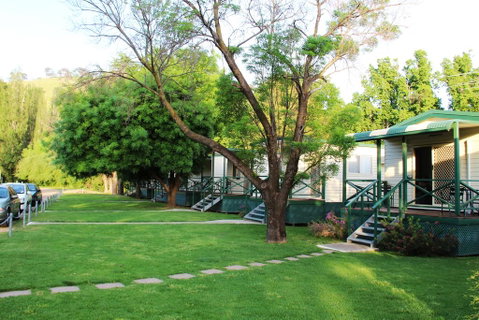 Gundagai Cabins & Tourist Park - Holiday Find 0