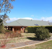 Gundaroo Manor Bed  Breakfast - Holiday Find