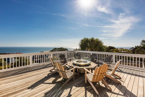 Hampton's Retreat Family Friendly, Water Views, Close To Beach With Heated Pool - Holiday Find 3
