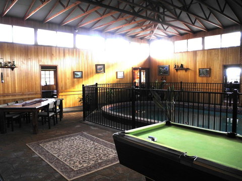 Happy Days Accommodation - Holiday Find 3