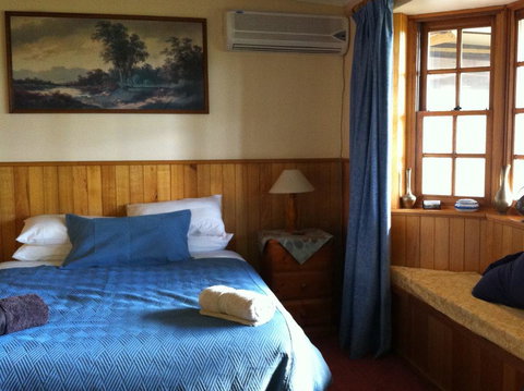 Happy Days Accommodation - Holiday Find 1