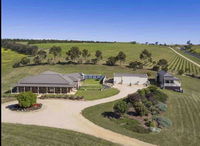 Book Bannockburn Accommodation Vacations Holiday Find Holiday Find