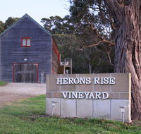 Herons Rise Vineyard Accommodation - Holiday Find