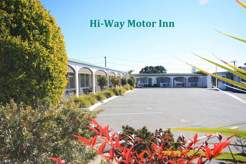 Hi Way Motor Inn - Holiday Find 0
