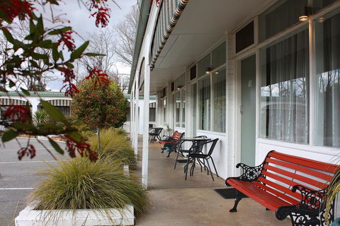 Hi Way Motor Inn - Holiday Find 1