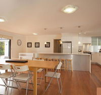 Hibiscus House - Sawtell NSW - Holiday Find