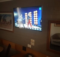 Hilltops Retreat Motor Inn - Holiday Find