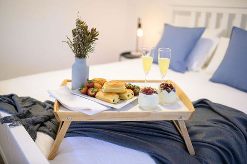 Hinterland Boutique Cottages -Cozy Cottage - Holiday Find 3