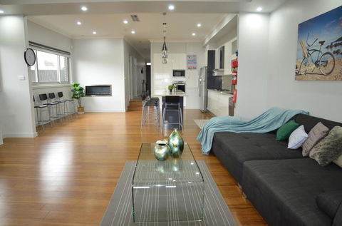 Home Away From Home Newly Built And Spacious - Holiday Find 0
