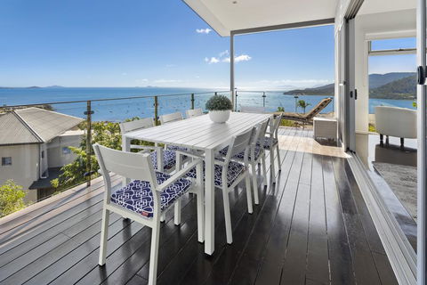 Horizons - Airlie Beach - Holiday Find 1
