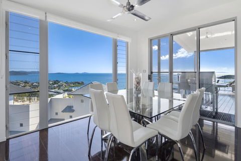 Horizons - Airlie Beach - Holiday Find 2