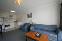 Horizons 417/10 Kosciuszko Road