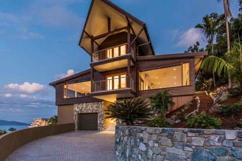 Horizons On Hamilton Island - Holiday Find 0