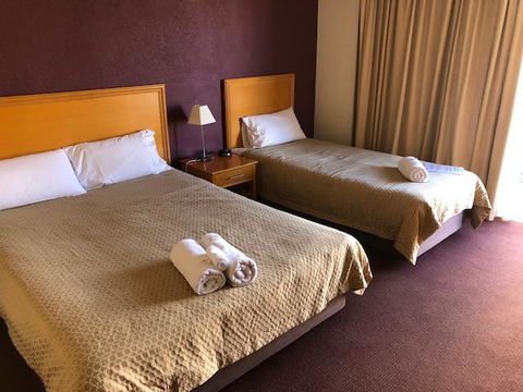 Horse & Jockey Hotel Motel - Holiday Find 0