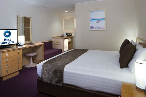 Hospitality Geraldton, SureStay By Best Western - Holiday Find 1