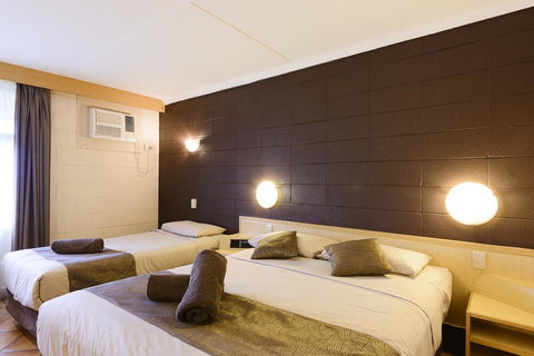 Hospitality Port Hedland - Holiday Find 3