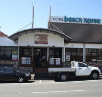 Hotel Beach House Nambour - Holiday Find