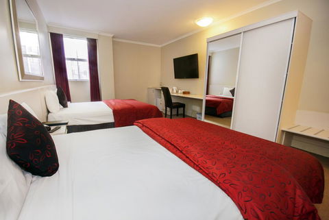 Isa Hotel - Holiday Find 2
