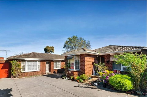 Ivy Units Glen Waverley - Holiday Find 0