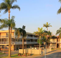 Jadran Motel  El Jays Holiday Lodge - Holiday Find