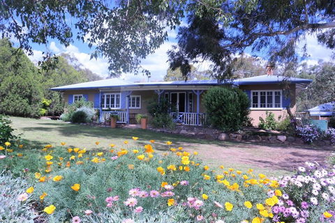 James Farmhouse - Holiday Find 0