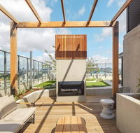 JUDD Your Stylish Richmond Abode Awaits You - Holiday Find