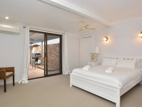 Just Listed Blaxlands Homestead - The Very Best Location In The Valley, Walk To Everything - Holiday Find 1