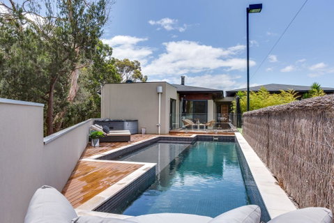 Kalina Retreat: Resort Style Tennis & Pool - Holiday Find 2