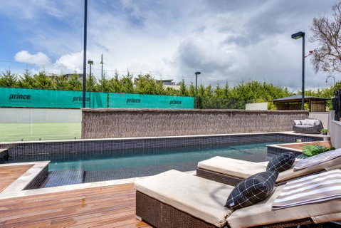 Kalina Retreat: Resort Style Tennis & Pool - Holiday Find 0