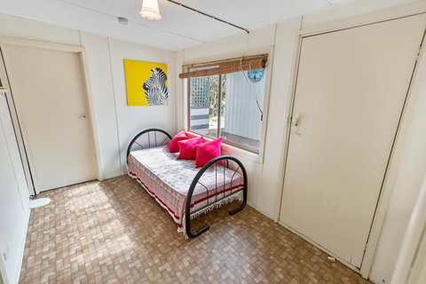 Kambera - Pet Friendly Cottage On Raymond Island - Holiday Find 1