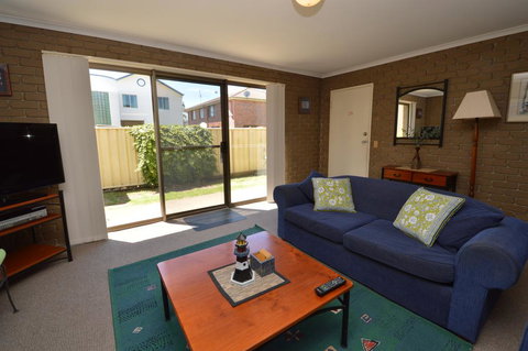 Kanandah 1 - Holiday Find 0