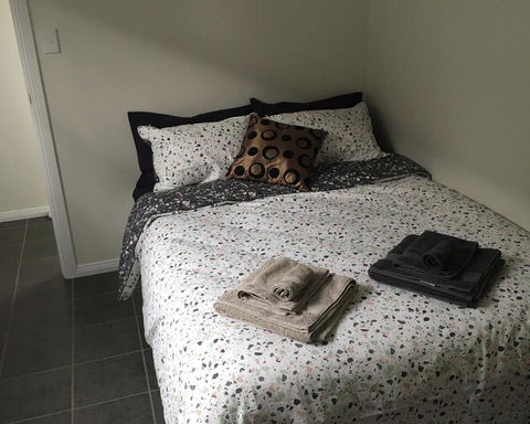 Kats BnB - Holiday Find 0