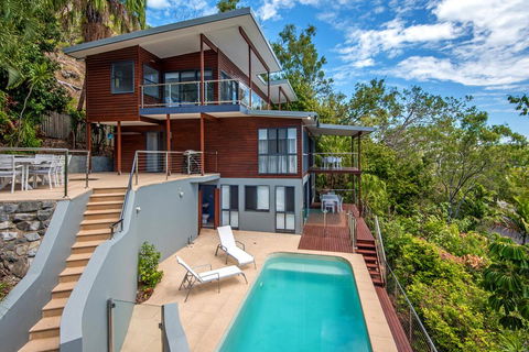 Kingfisher On Hamilton Island - Holiday Find 1
