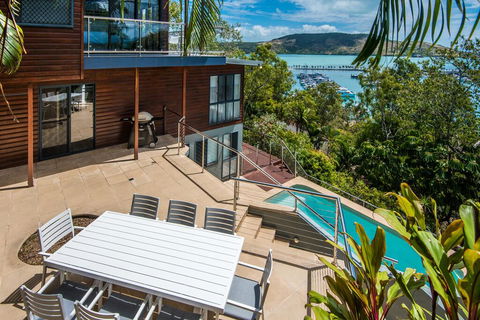Kingfisher On Hamilton Island - Holiday Find 3