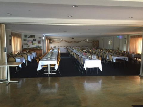 Kurrimine Beach Motel - Holiday Find 2