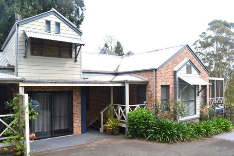 KVee Accommodation - Holiday Find 1