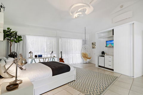 La Boheme Whitsunday - Holiday Find 2