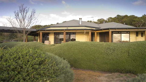 La Collina - Holiday Find 0