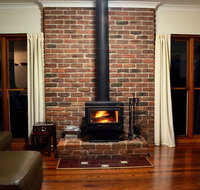 La Sila Homestead on Marrowbone - cutest cottage in the Hunter with killer views - Holiday Find
