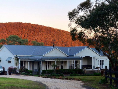La Sila Homestead On Marrowbone - Cutest Cottage In The Hunter With Killer Views - Holiday Find 3