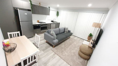 Lailahs Retreat - Holiday Find 2